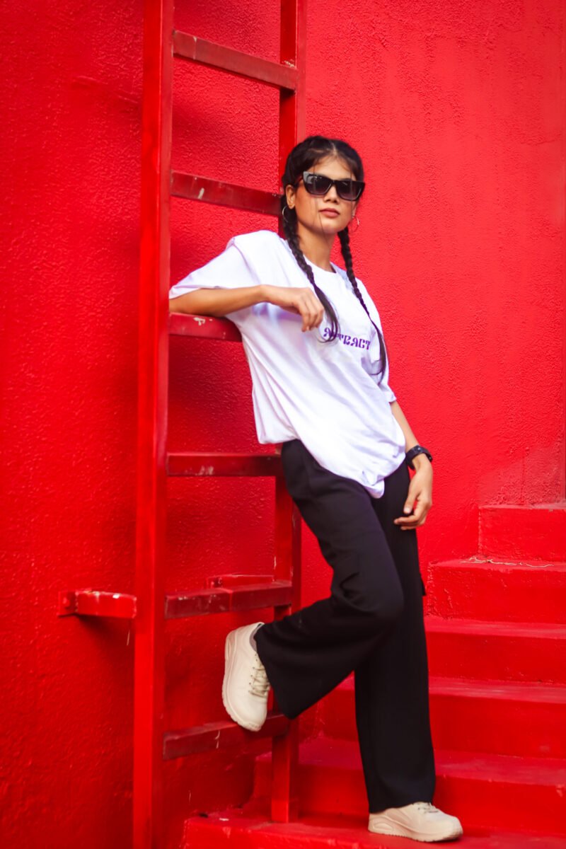 White oversized Tee - Abstract - Image 2